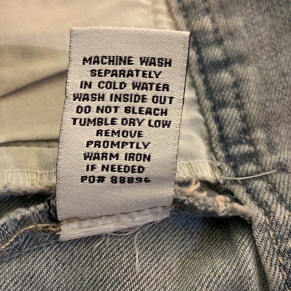 Celebrity Pink Cropped Embellished Cut Out Back Jean Jacket Size S - Picture 9 of 9